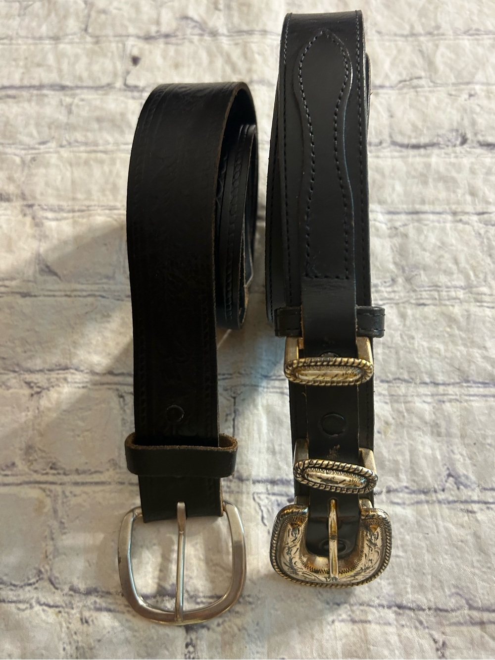 WESTERN FULL GRAIN COWHIDE BLACK VTG BELT 38 & VTG TOP GRAIN BLACK BELT 38
